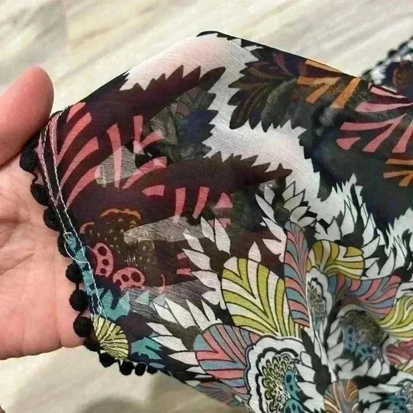 H&M Sheer Swim Cover Shorts Lace Trim Floral Paisley Print 1” Inseam Size M - Picture 5 of 7